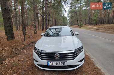 Седан Volkswagen Jetta 2020 в Києві