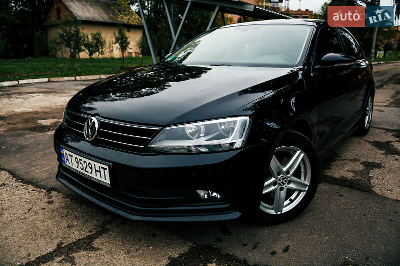 Седан Volkswagen Jetta 2016 в Івано-Франківську