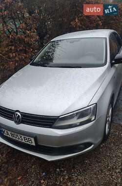 Седан Volkswagen Jetta 2012 в Киеве