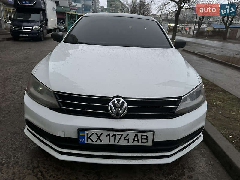 Седан Volkswagen Jetta 2015 в Новомосковську