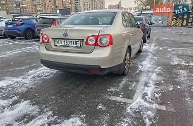 Седан Volkswagen Jetta 2008 в Киеве