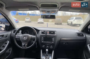 Седан Volkswagen Jetta 2011 в Вінниці