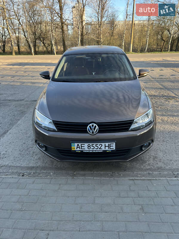 Volkswagen Jetta 2013