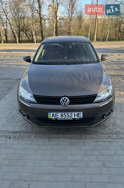 Седан Volkswagen Jetta 2013 в 