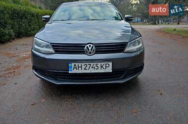 Седан Volkswagen Jetta 2011 в Умані