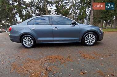 Седан Volkswagen Jetta 2011 в Умані