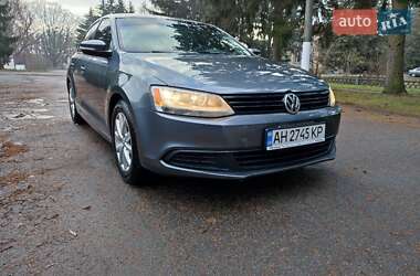 Седан Volkswagen Jetta 2011 в Умані