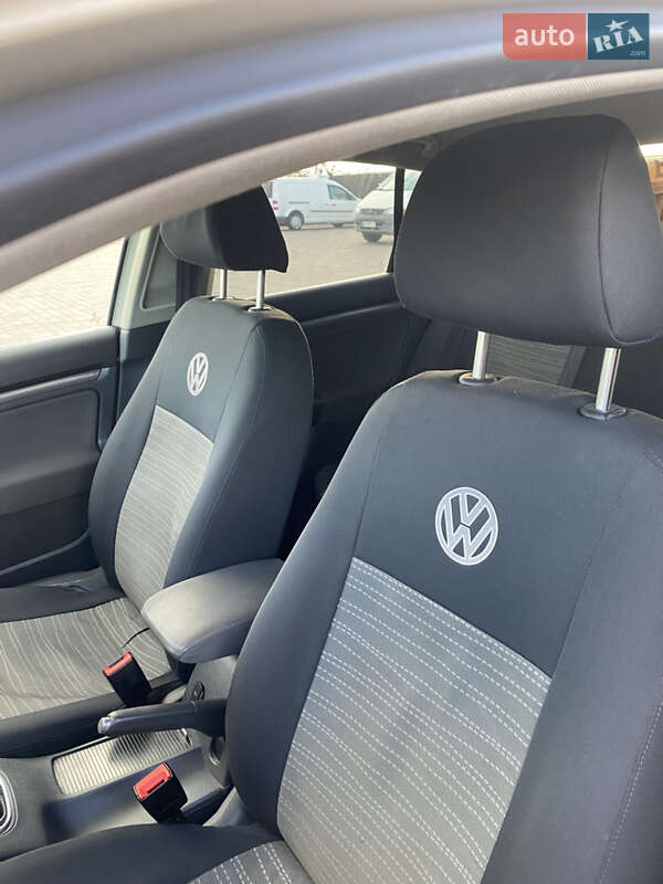 Седан Volkswagen Jetta 2006 в Одесі