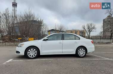 Седан Volkswagen Jetta 2014 в Києві