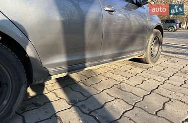 Седан Volkswagen Jetta 2005 в Запоріжжі