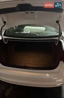 Седан Volkswagen Jetta 2017 в 