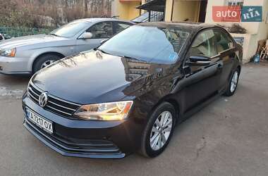 Седан Volkswagen Jetta 2016 в Киеве