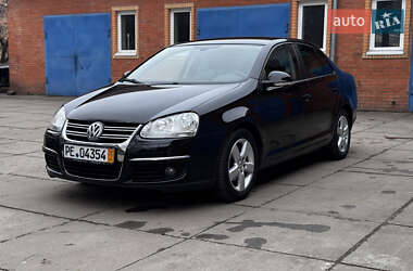 Седан Volkswagen Jetta 2009 в Лубнах