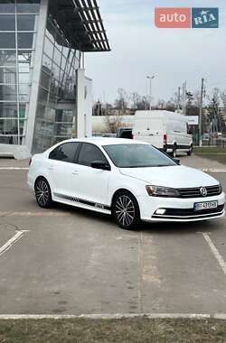 Седан Volkswagen Jetta 2015 в Полтаві