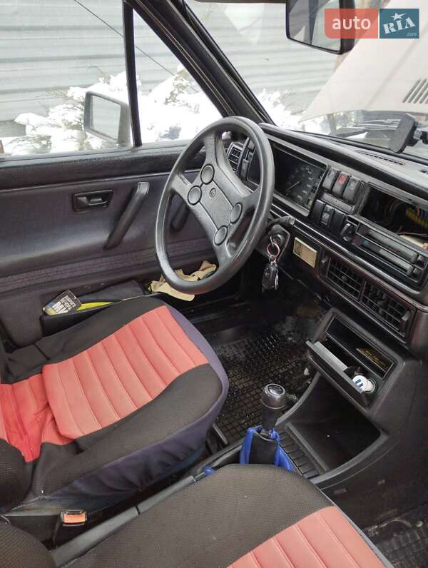 Седан Volkswagen Jetta 1986 в Ізяславі