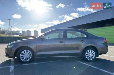 Седан Volkswagen Jetta 2012 в Киеве