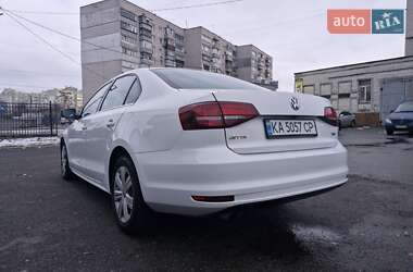 Седан Volkswagen Jetta 2017 в 