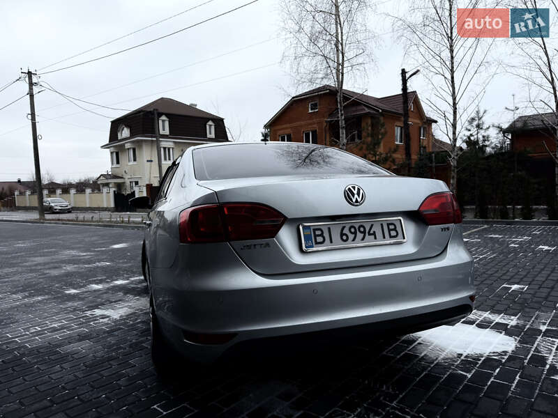 Седан Volkswagen Jetta 2012 в Полтаве