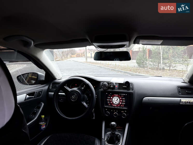Седан Volkswagen Jetta 2012 в Полтаве