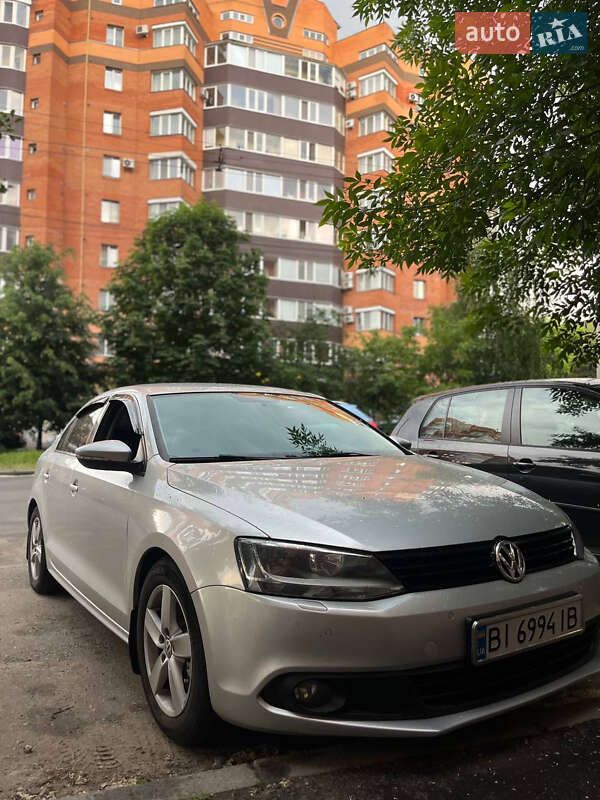Седан Volkswagen Jetta 2012 в Полтаве
