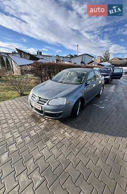 Седан Volkswagen Jetta 2007 в Косові