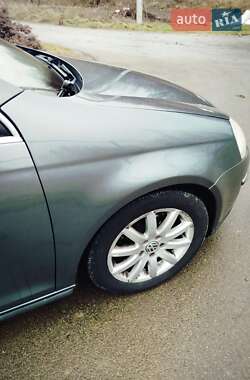 Седан Volkswagen Jetta 2006 в 