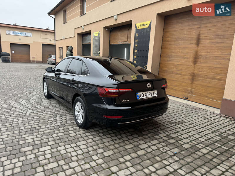 Седан Volkswagen Jetta 2019 в Ужгороді фото 8 Седан Volkswagen Jetta 2019 в Ужгороді