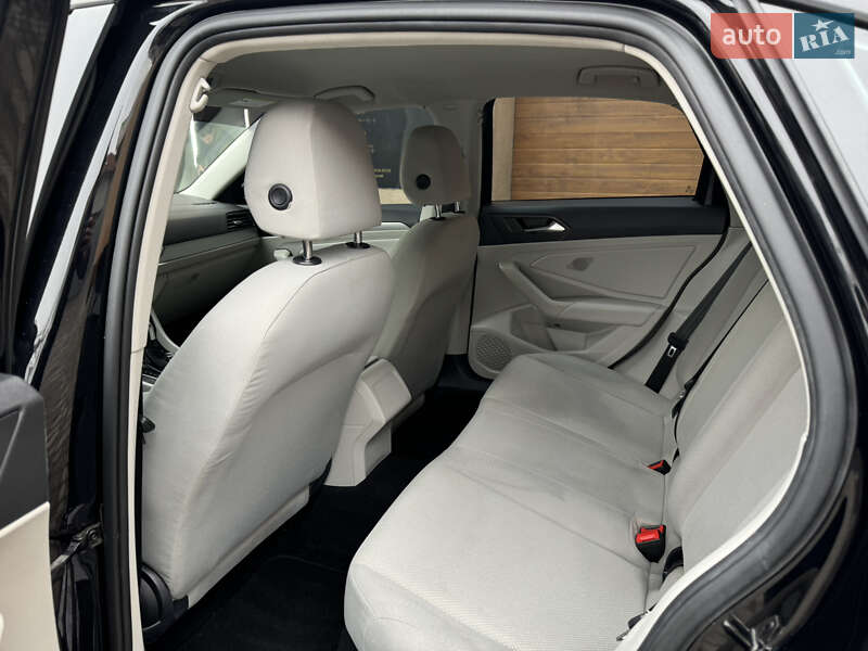 Седан Volkswagen Jetta 2019 в Ужгороді фото 18 Седан Volkswagen Jetta 2019 в Ужгороді