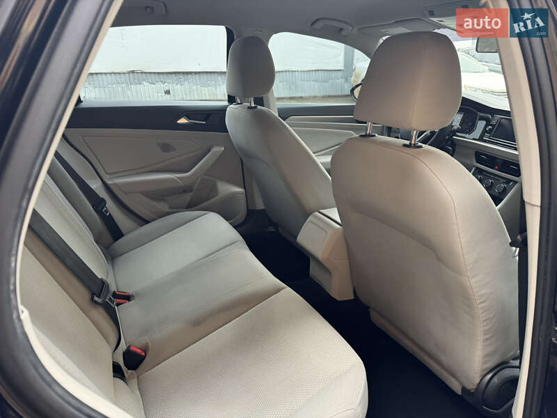 Седан Volkswagen Jetta 2019 в Ужгороді фото 21 Седан Volkswagen Jetta 2019 в Ужгороді