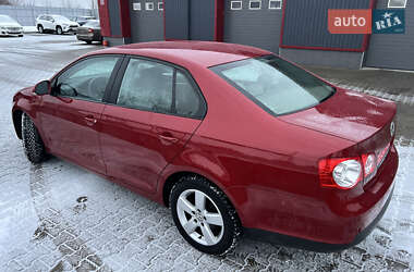 Седан Volkswagen Jetta 2009 в Лубнах