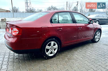 Седан Volkswagen Jetta 2009 в Лубнах