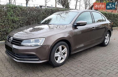 Седан Volkswagen Jetta 2015 в Тернополі