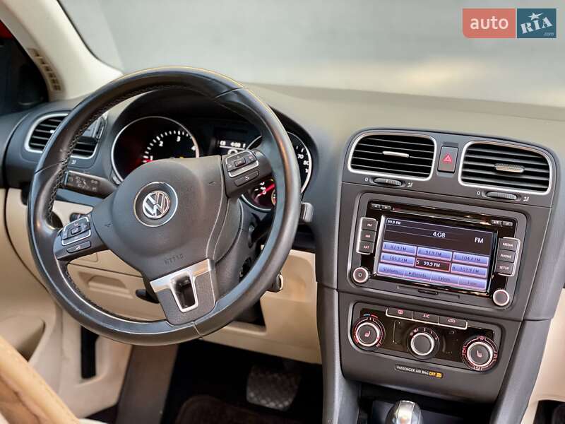 Універсал Volkswagen Jetta 2013 в Мукачевому