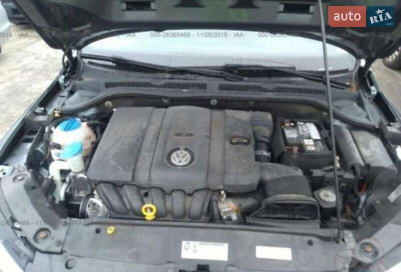 Седан Volkswagen Jetta 2013 в Тернополе