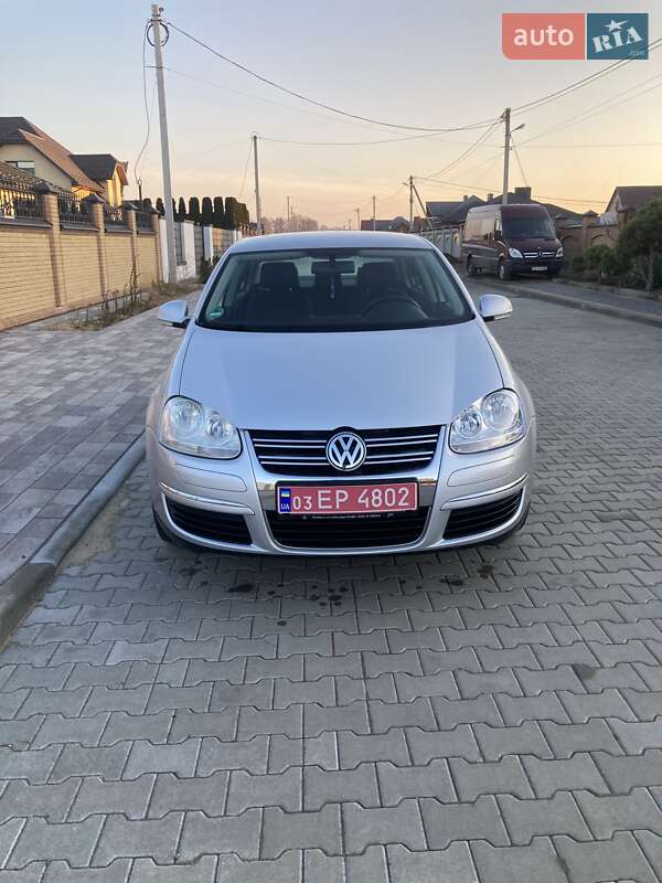 Седан Volkswagen Jetta 2006 в Ковелі