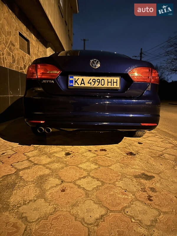 Седан Volkswagen Jetta 2014 в Києві