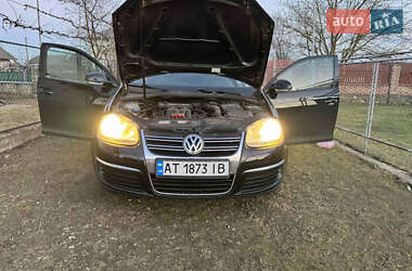 Седан Volkswagen Jetta 2006 в Надвірній