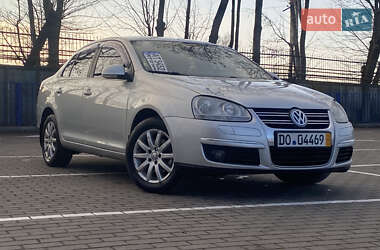 Седан Volkswagen Jetta 2008 в Тернополі