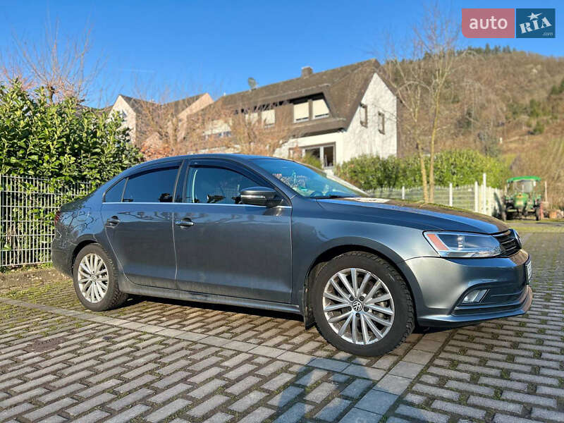 Седан Volkswagen Jetta 2015 в Кам'янець-Подільському