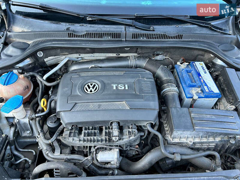 Седан Volkswagen Jetta 2015 в Кам'янець-Подільському