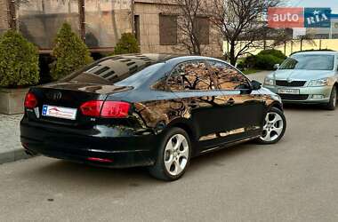 Седан Volkswagen Jetta 2010 в Одесі