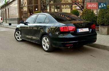 Седан Volkswagen Jetta 2010 в Одесі