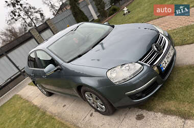 Седан Volkswagen Jetta 2008 в Черкасах