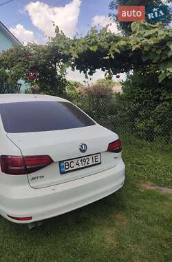 Седан Volkswagen Jetta 2016 в Самборі