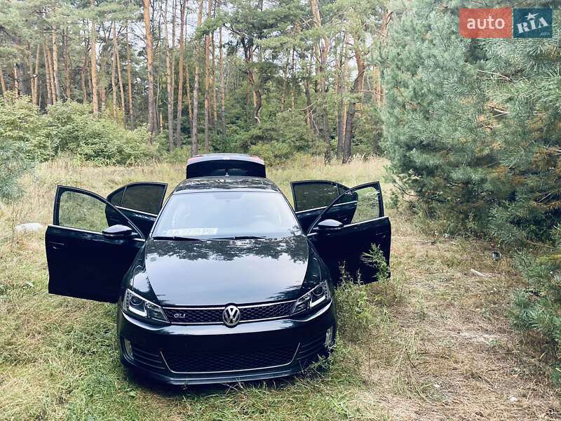 Седан Volkswagen Jetta 2012 в Киеве фото 7 Седан Volkswagen Jetta 2012 в Киеве