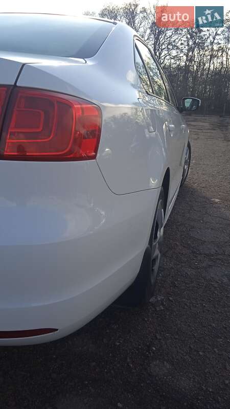 Седан Volkswagen Jetta 2012 в Кропивницькому