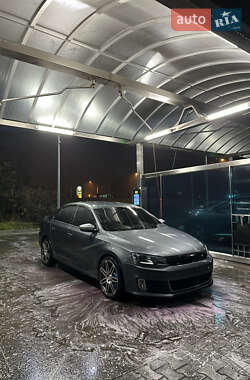 Седан Volkswagen Jetta 2013 в Миколаєві