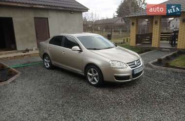 Седан Volkswagen Jetta 2007 в Рокитном