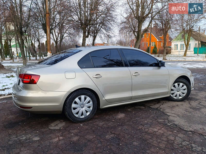 Седан Volkswagen Jetta 2016 в Глухові