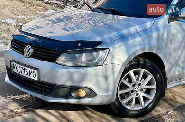 Седан Volkswagen Jetta 2011 в Харкові